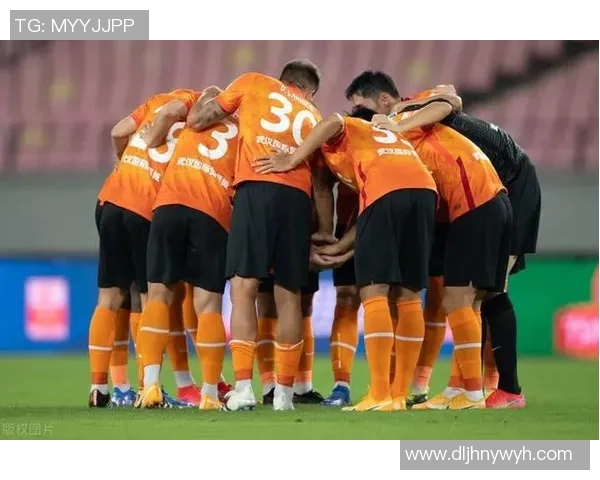 赛后分析广州篮球队与武汉篮球队的战术配合与表现总结